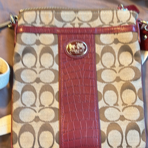 Coach Purse - Picture 1 of 3